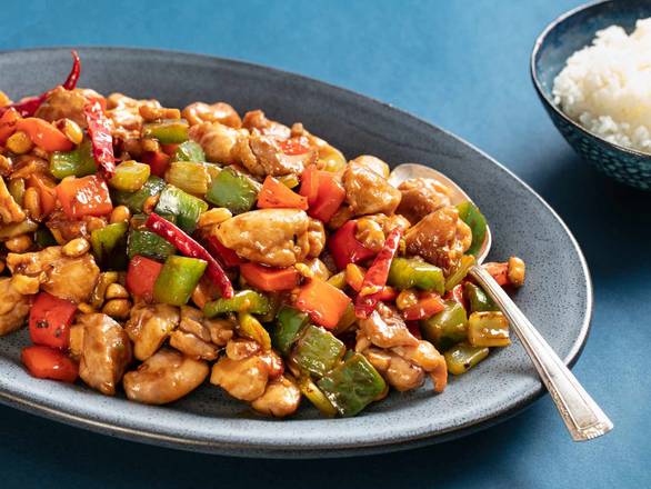 Kung-Pao Diced Chicken with Vegetables and Peanuts / 宮保雞丁